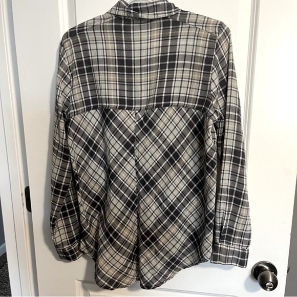 Free People Stitch Detail Plaid Long Sleeves Shirt Gray Multi
XS Runs Big - Picture 4 of 10